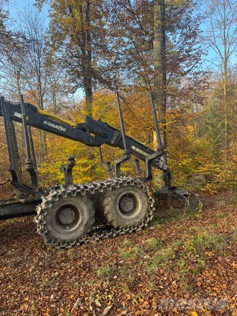 Komatsu 875 Naudoti miškovežiai (Forvarderiai)