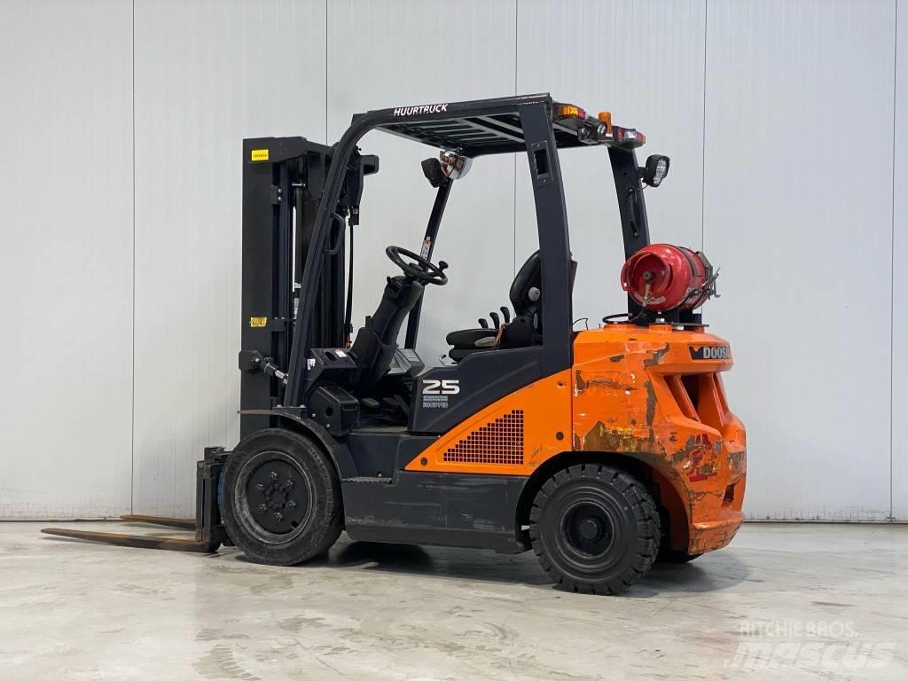 Doosan G25N-7 LPG (dujiniai) krautuvai