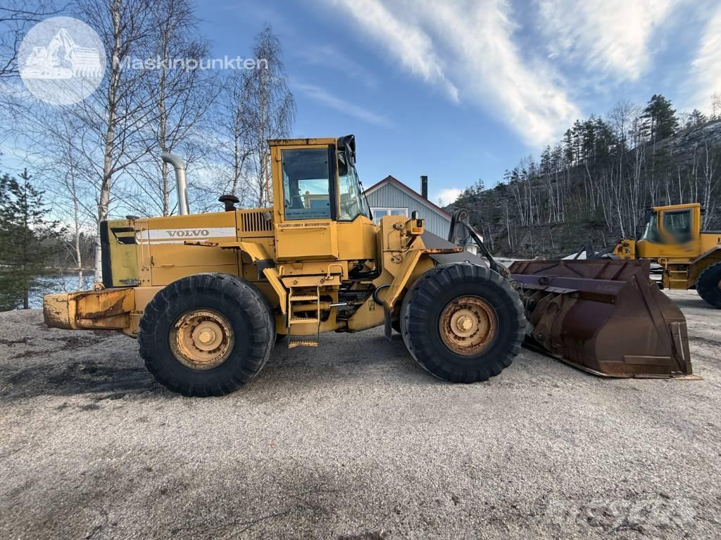 Volvo L 120 C Naudoti ratiniai krautuvai