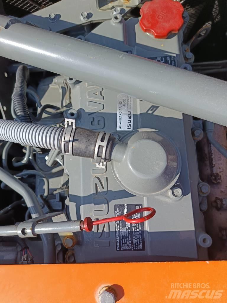 Hitachi ZX200 Vikšriniai ekskavatoriai