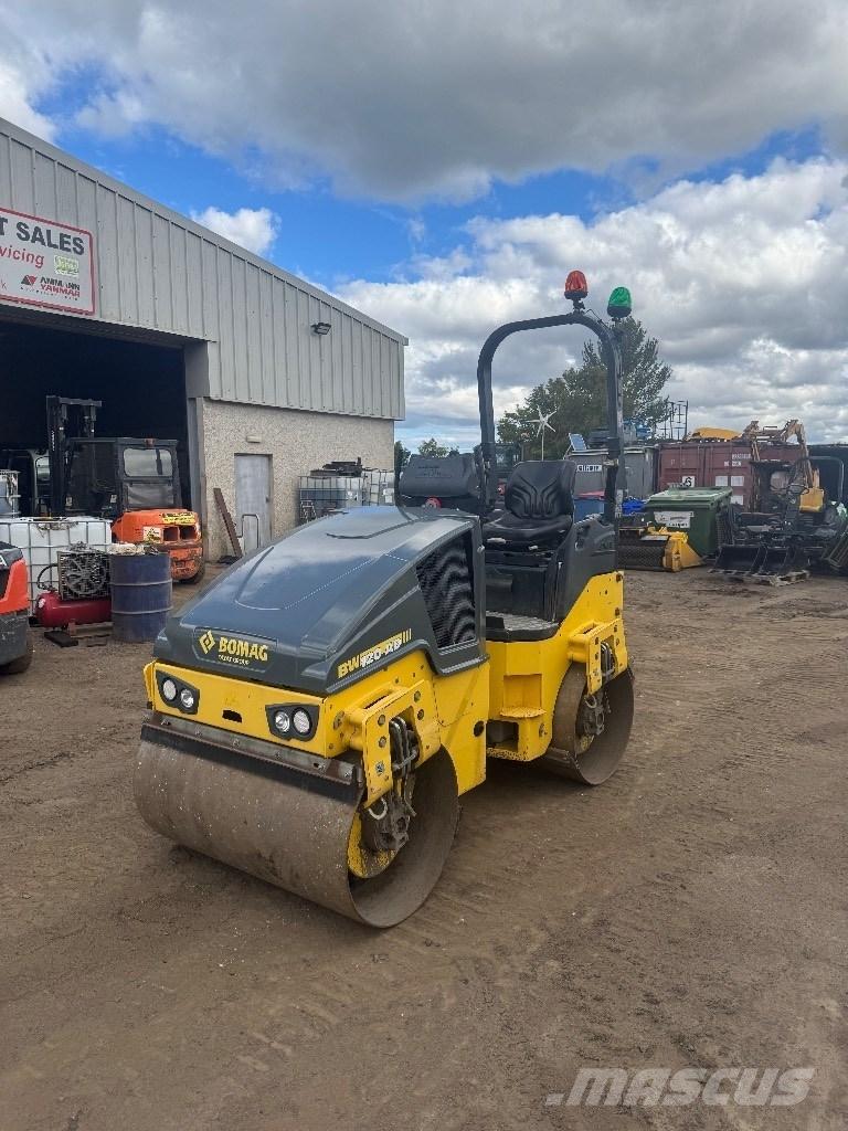Bomag 120 Porinių būgnų volai