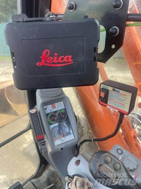 Hitachi ZX210LC Vikšriniai ekskavatoriai