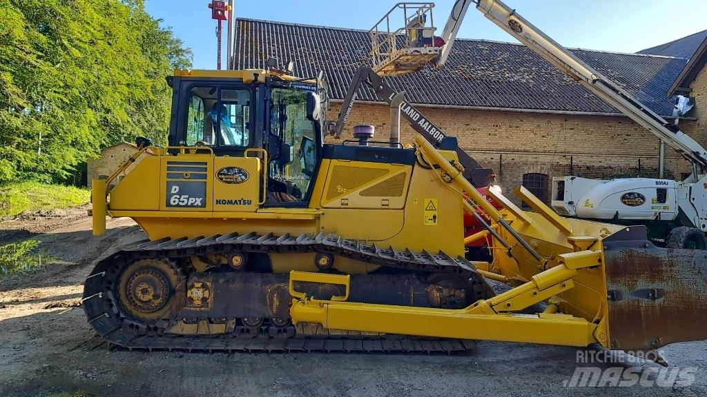 Komatsu D65PX-17 Vikšriniai buldozeriai