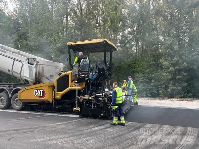 CAT AP 555 Asfalto klotuvai