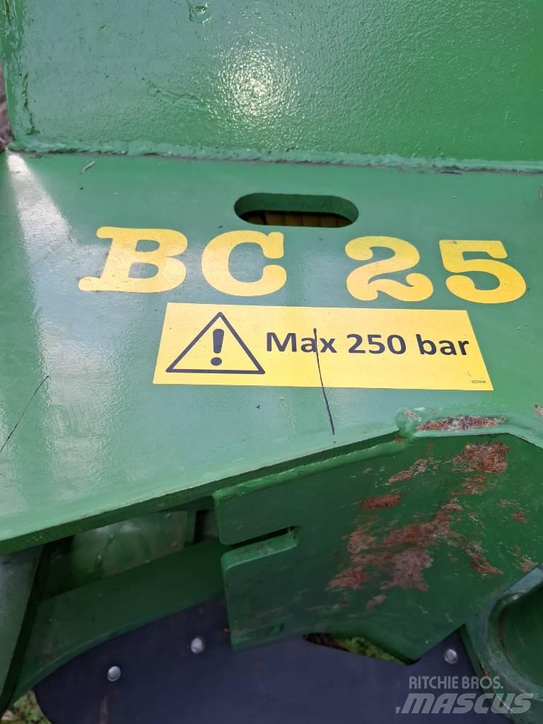 Farma BC 25 Medžių skaldymo, pjovimo ir lupimo įrengimai