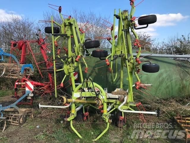 CLAAS Volto 900 Šieno grėbliai ir vartytuvai