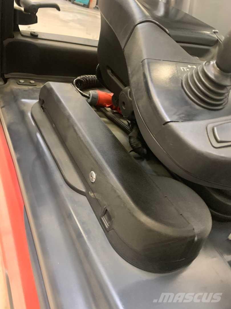 Linde E20L Elektriniai šakiniai krautuvai