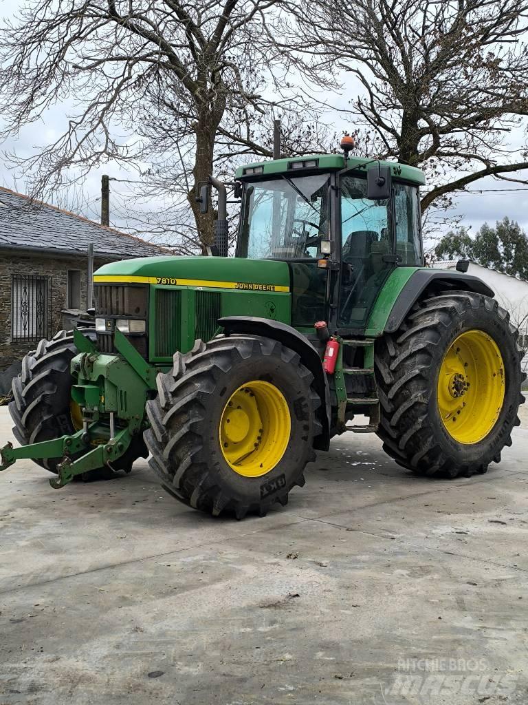 John Deere 7810 Traktoriai