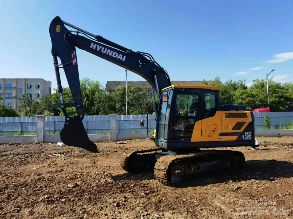 Hyundai HX135 Vikšriniai ekskavatoriai