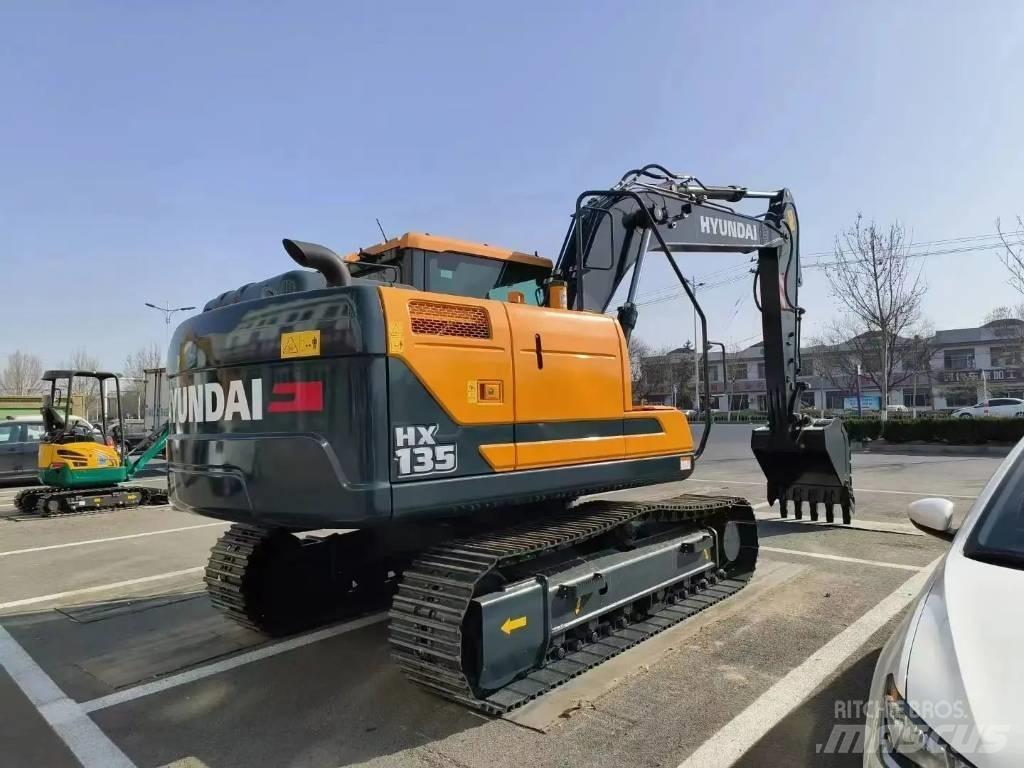 Hyundai HX135 Vikšriniai ekskavatoriai