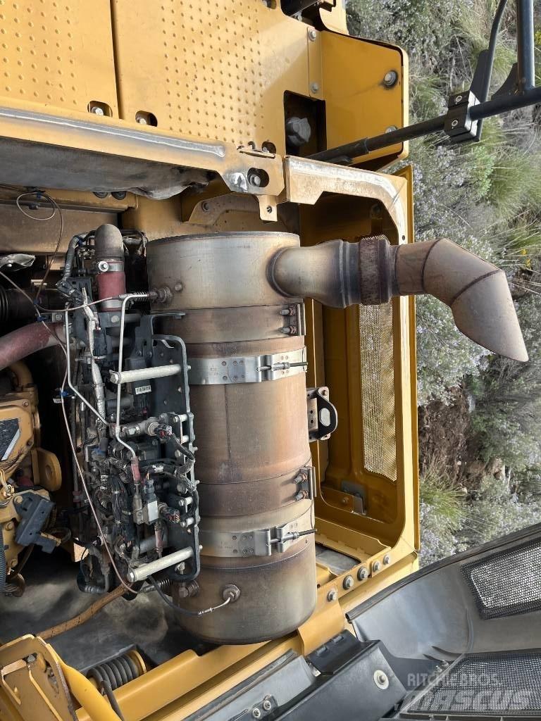 CAT 329 E Vikšriniai ekskavatoriai