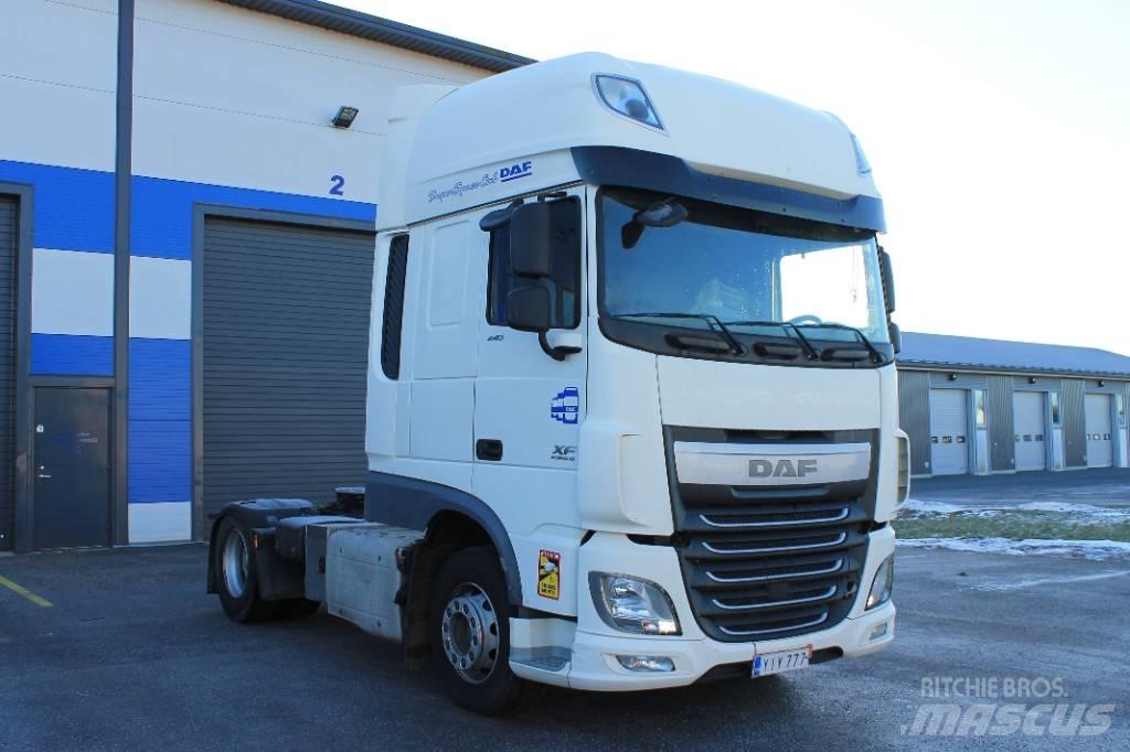 DAF XF 440 Naudoti vilkikai