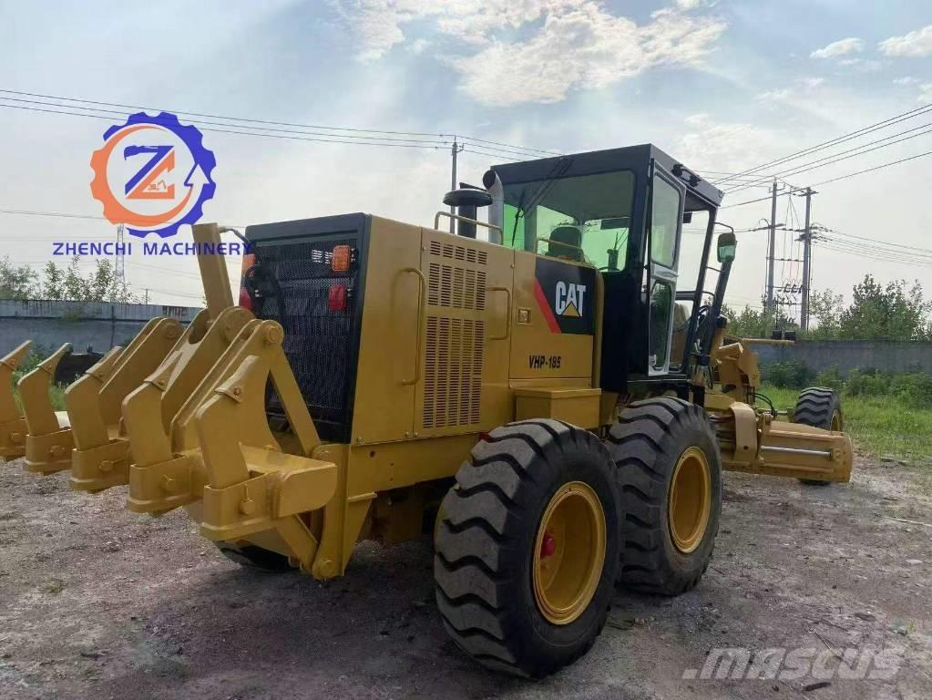 CAT 140 H Greideriai