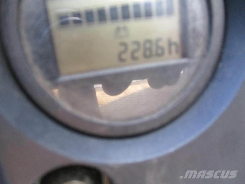 Still EXU 16 Mažų aukščių keltuvai