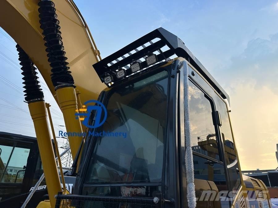 Komatsu PC 220-8 Vikšriniai ekskavatoriai