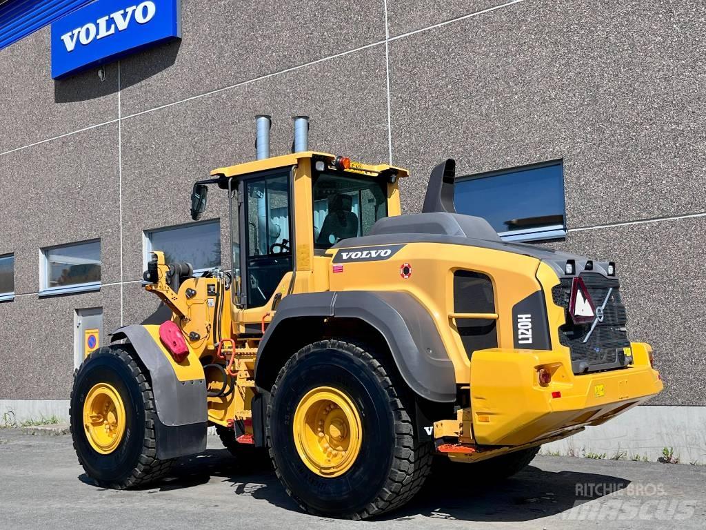 Volvo L 120 H Naudoti ratiniai krautuvai