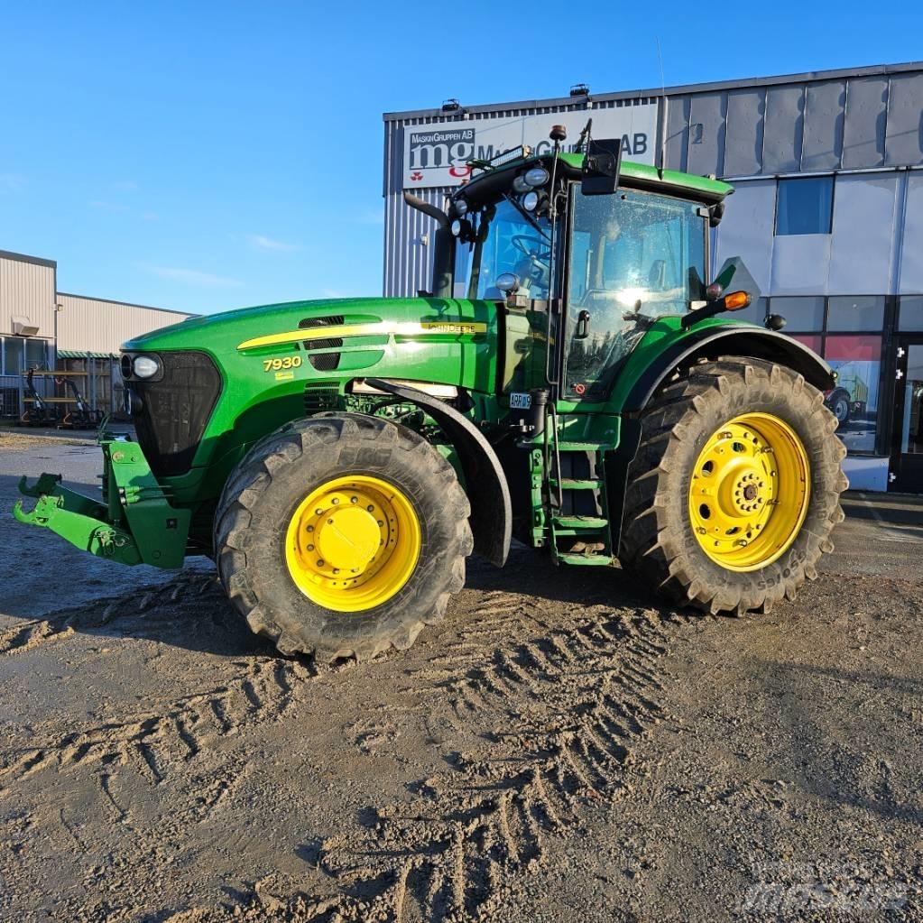 John Deere 7930 Traktoriai