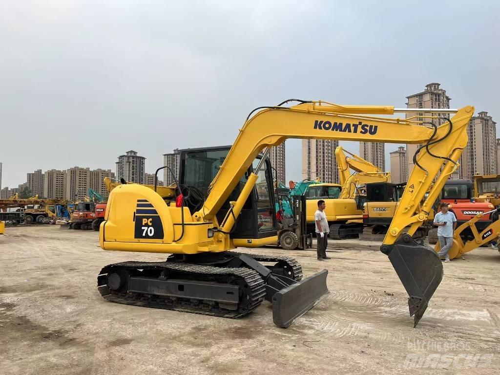 Komatsu PC 70-8 Vikšriniai ekskavatoriai