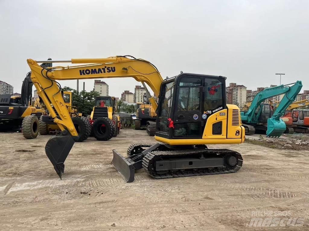 Komatsu PC 70-8 Vikšriniai ekskavatoriai