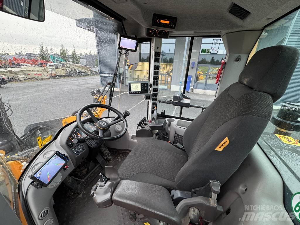 Volvo L 90 H Naudoti ratiniai krautuvai