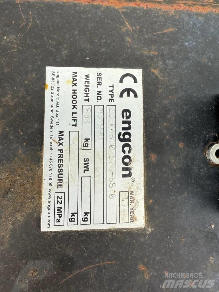 Engcon EC 30 Sukimo įrenginiai