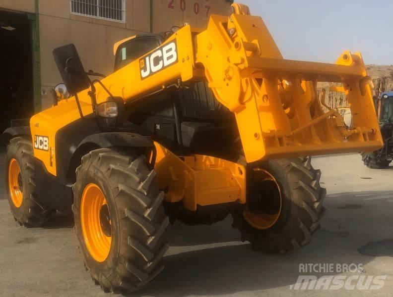 JCB 531-70 Teleskopiniai krautuvai žemės ūkiui