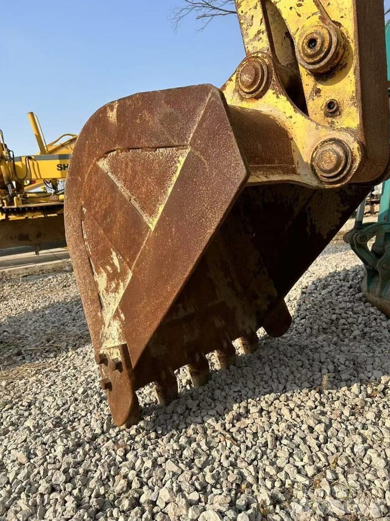 Komatsu PC70 Vikšriniai ekskavatoriai