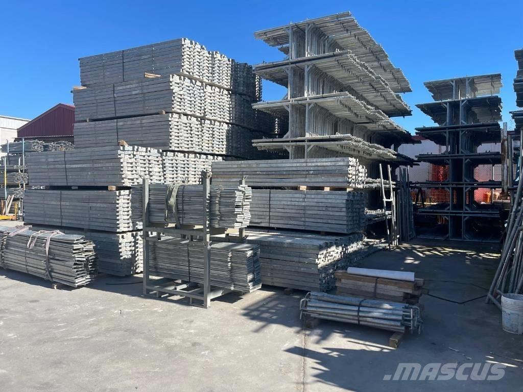  EUROPEO MODULAR H-75 Pastolių įrengimai