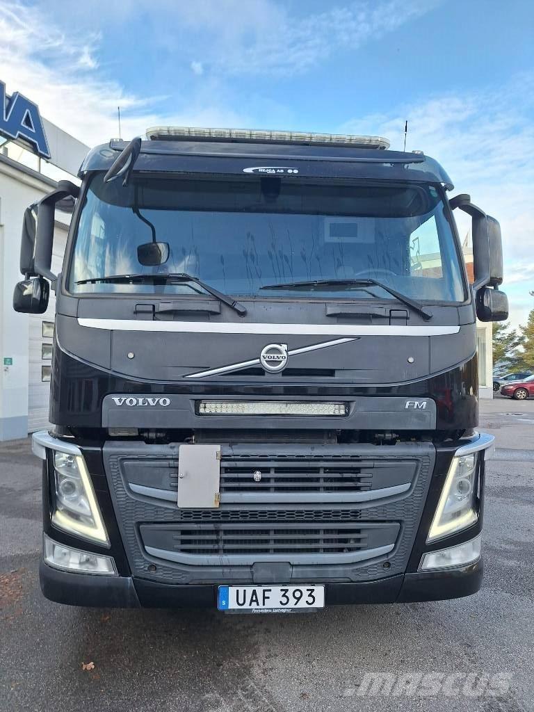 Volvo FM  6x2 Automobiliniai kranai