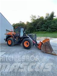 Doosan DL 320-7 Naudoti ratiniai krautuvai