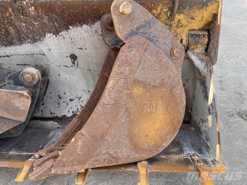 CAT 428 F Ekskavatoriniai krautuvai