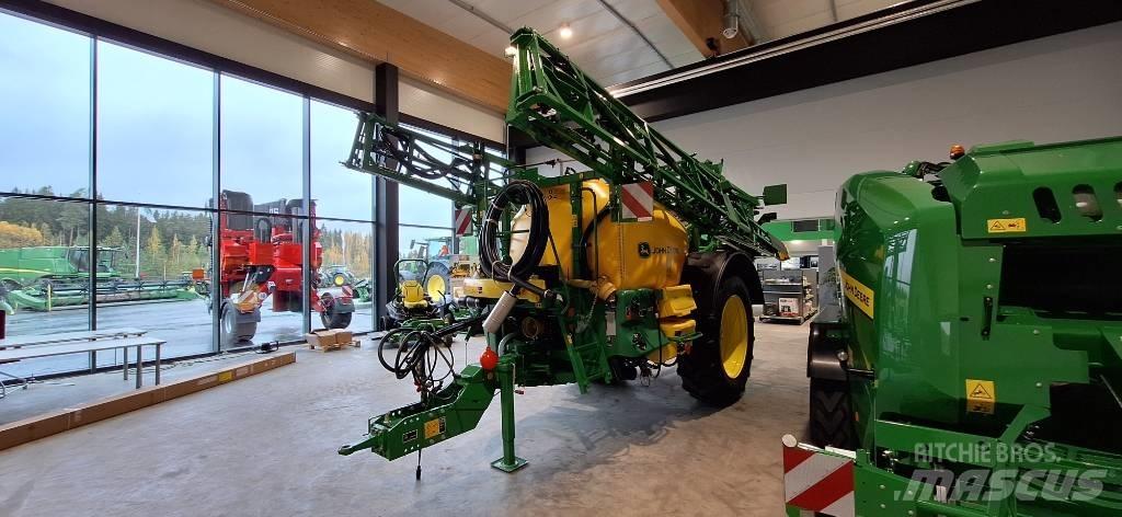 John Deere M 740 i Prikabinami purkštuvai
