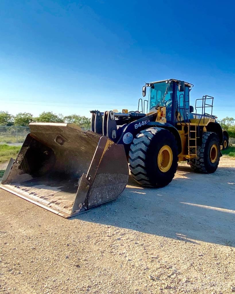 John Deere 844 K Naudoti ratiniai krautuvai
