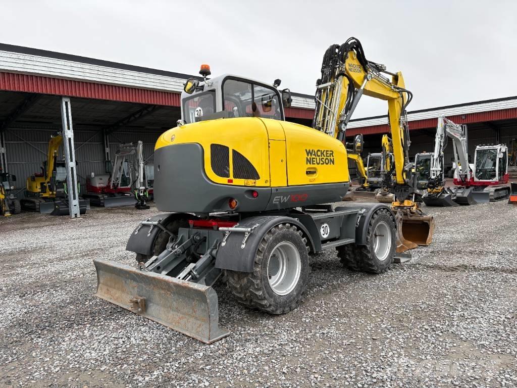 Wacker Neuson EW100 Ratiniai ekskavatoriai