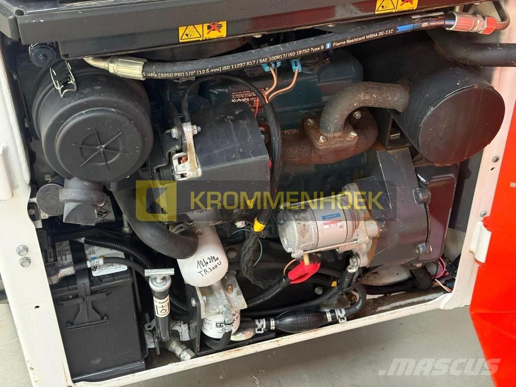 Bobcat S 70 Krautuvai su šoniniu pasukimu