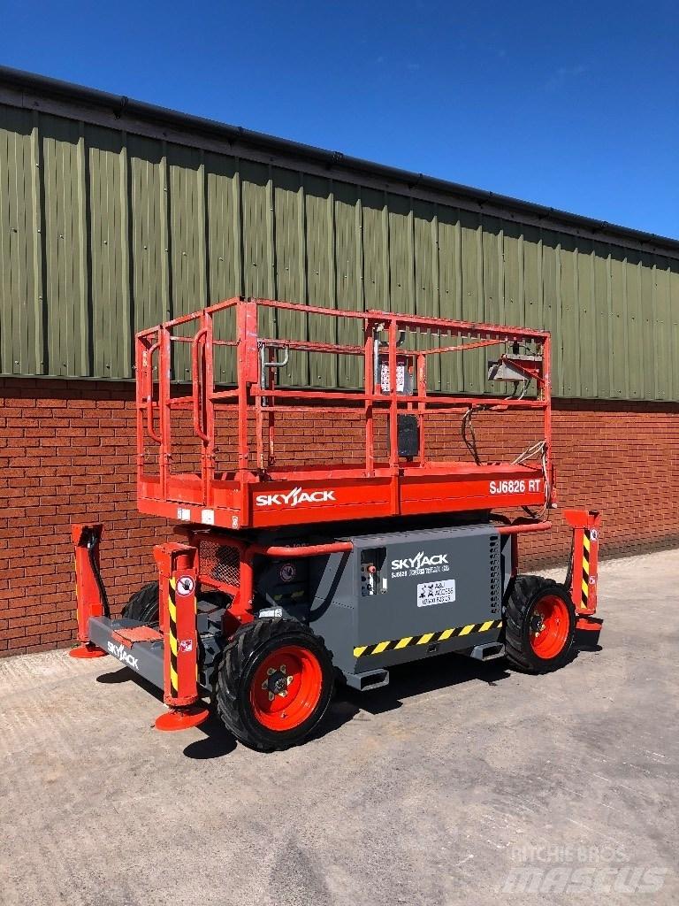 SkyJack SJ 6826 RT Žirkliniai keltuvai