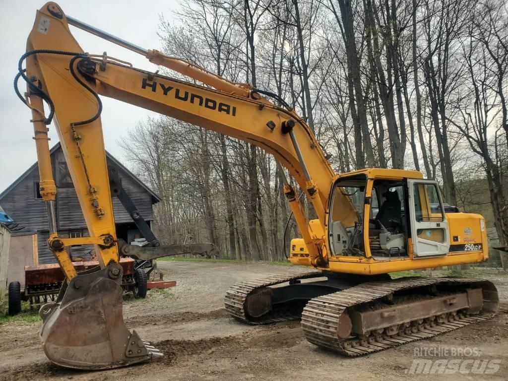 Hyundai R250LC-7 Vikšriniai ekskavatoriai