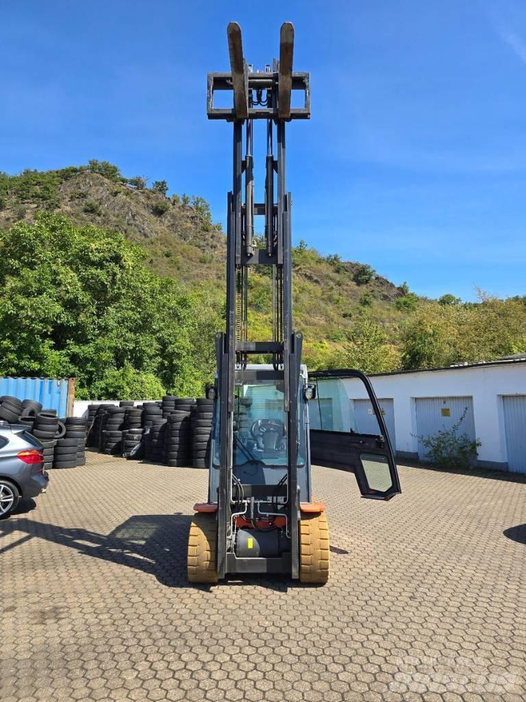 Toyota Traigo 80 Elektriniai šakiniai krautuvai