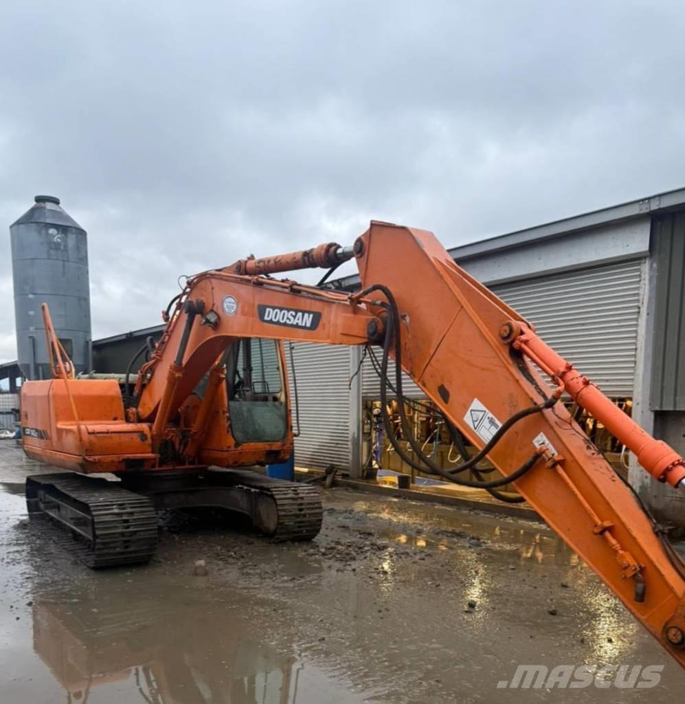 Doosan DX 140 LC Vikšriniai ekskavatoriai