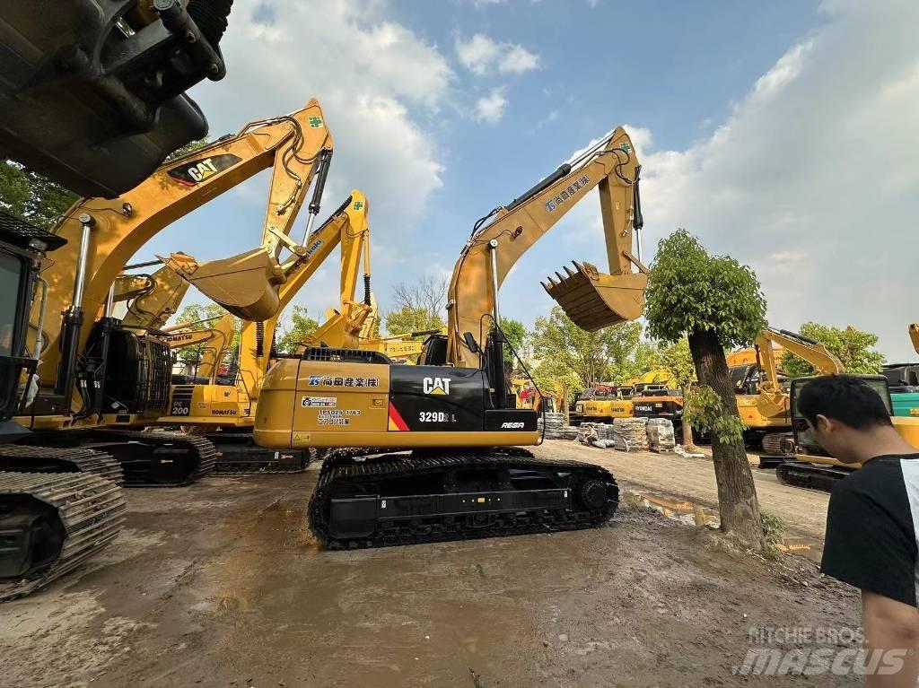 CAT 329 D Vikšriniai ekskavatoriai