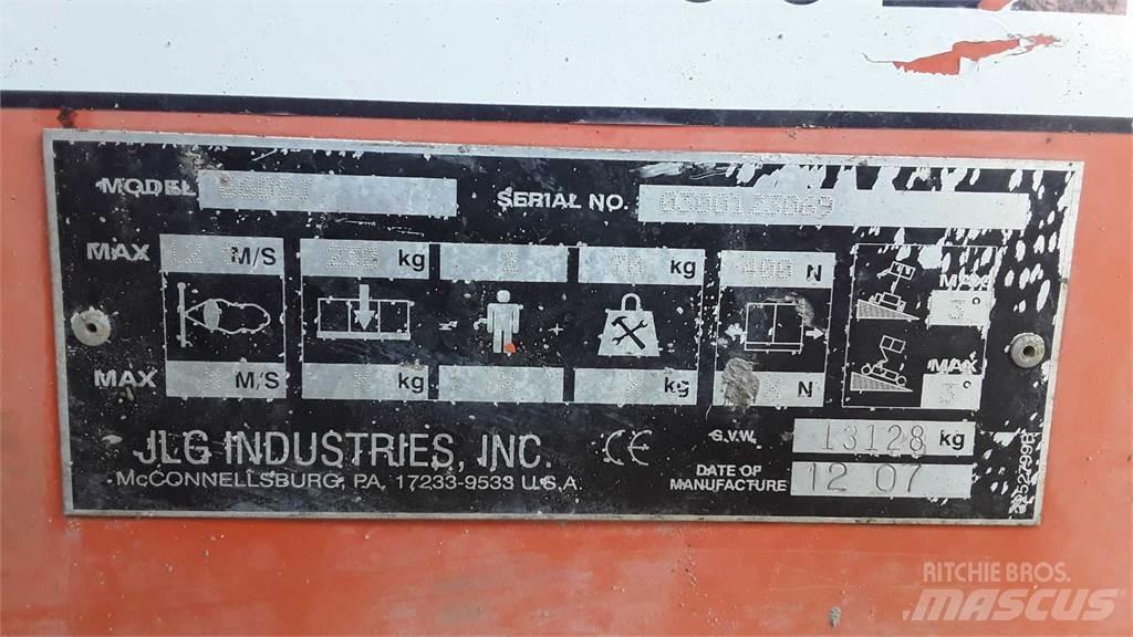 JLG 660SJG Teleskopiniai keltuvai