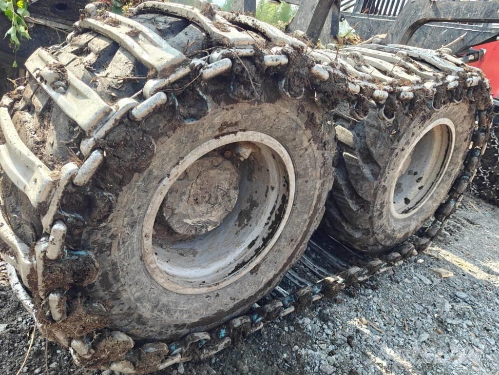 Komatsu 875 Naudoti miškovežiai (Forvarderiai)