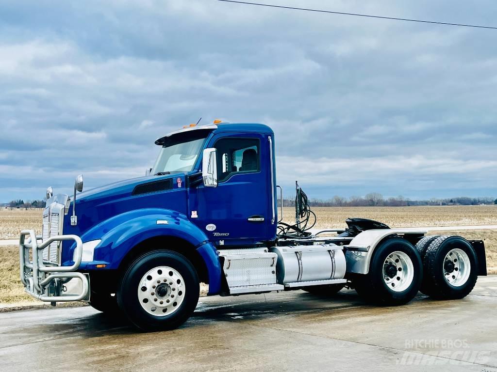 Kenworth T 880 Naudoti vilkikai