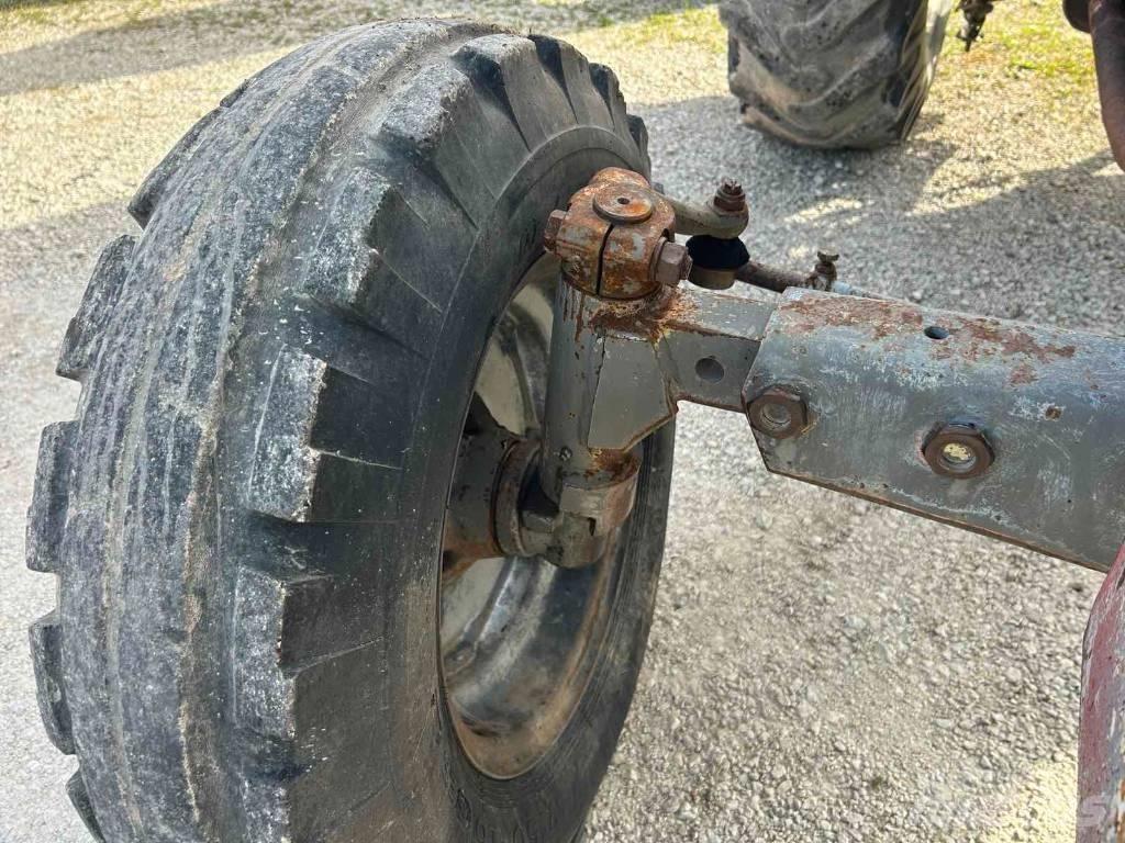 Massey Ferguson 165 Traktoriai