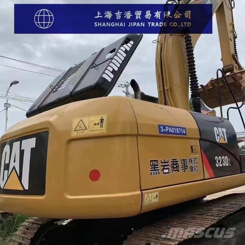 CAT 323 D Vikšriniai ekskavatoriai