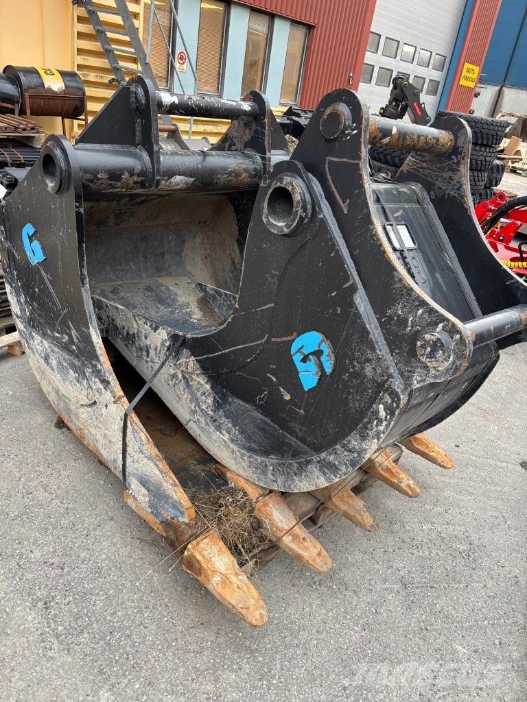 CAT 330 Vikšriniai ekskavatoriai