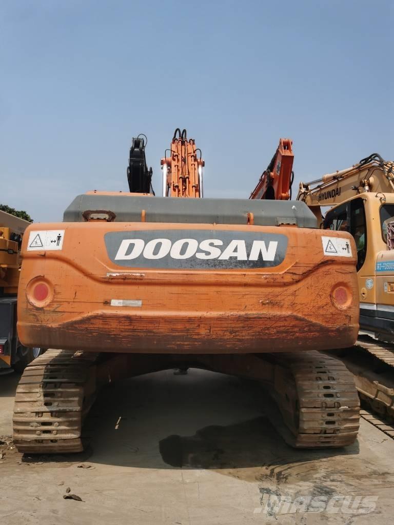 Doosan DX 300 LC--9C Vikšriniai ekskavatoriai