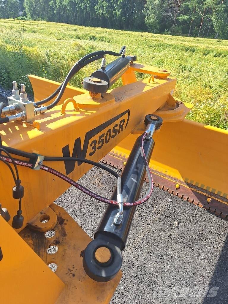 VM W 350 SR Kelių valytuvai