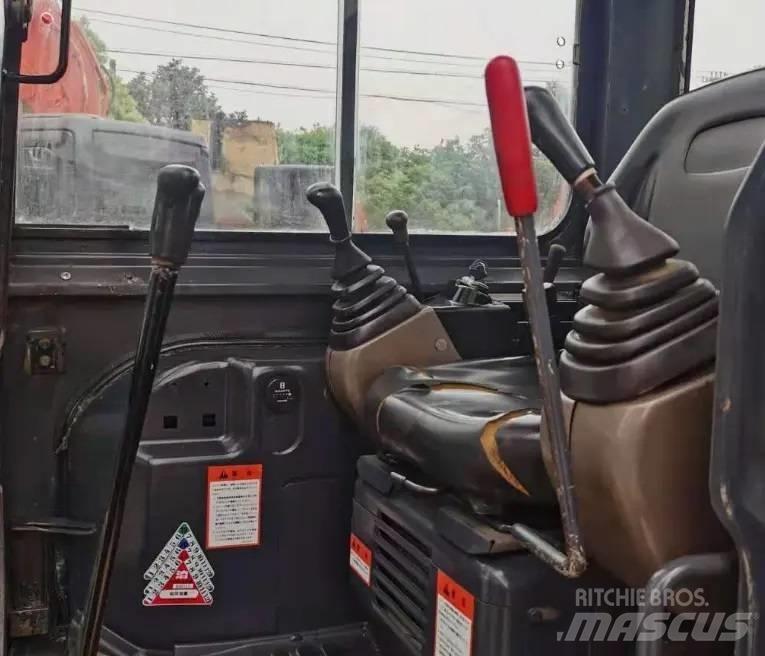 Kobelco SK50SR Vikšriniai ekskavatoriai