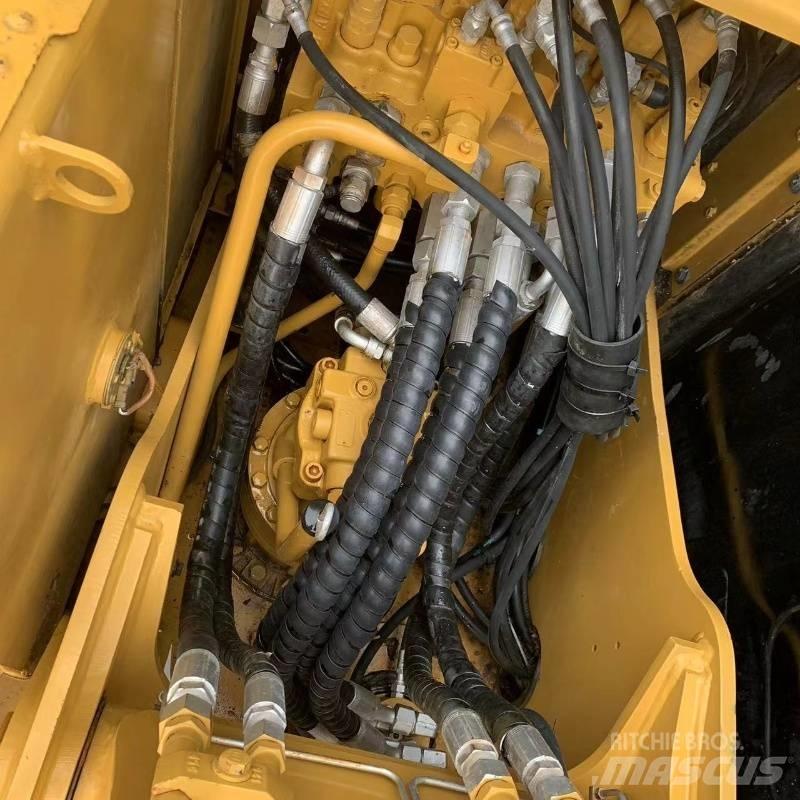 CAT 312 D Vikšriniai ekskavatoriai
